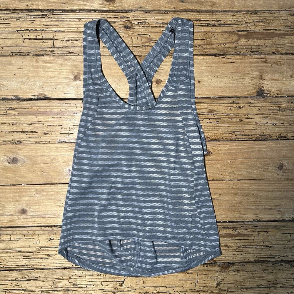 Zyia Active Nimbus Split Back Tank Top in Gray Workout Activewear Women's S NWT